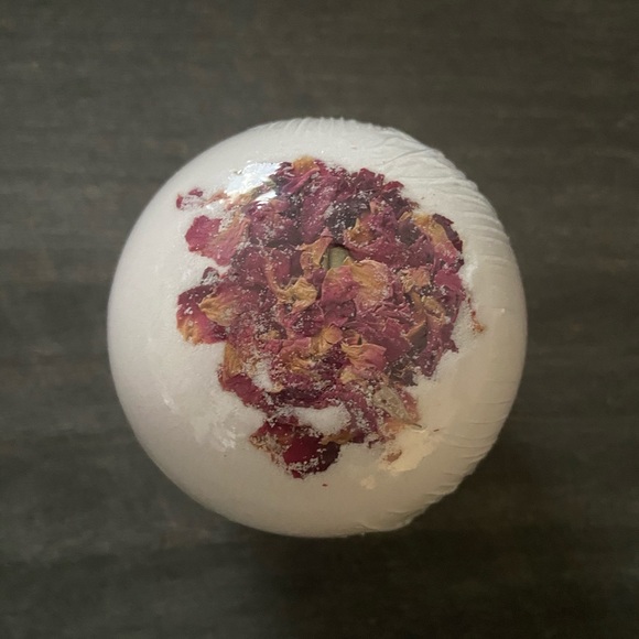 ONE (1) 5.9 oz 50 mg C.B.D Bath 🛀 Bomb - Picture 2 of 9